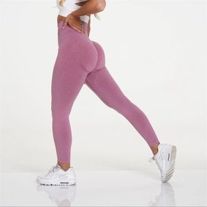 NVGTN Pastel Pink Curve Leggings